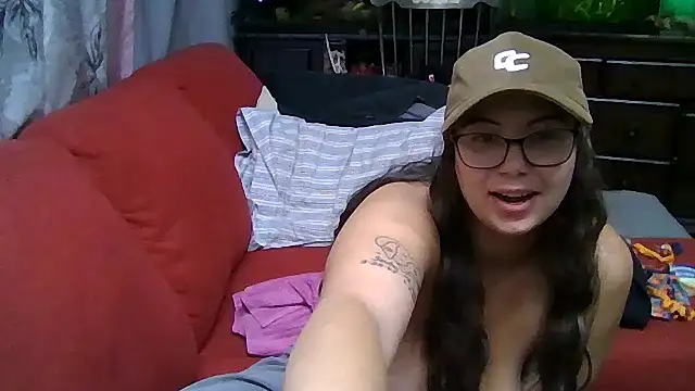 FreakyDreama online show from July 28, 2026, 6:20 pm