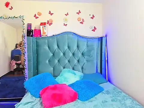 Aurora sky9 online show from November 28, 2025, 4:04 am