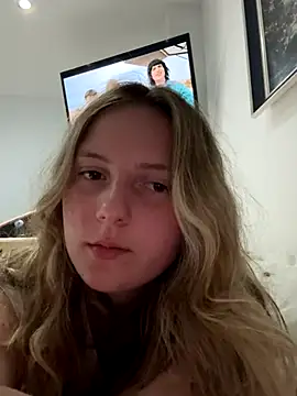 Ell albescu online show from November 4, 2025, 10:09 pm