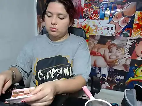 Snapshot of Gracie_Bon_ chatting on November 5, 2025, 9:31 am Gracie Bon online show from November 5, 2025, 9:31 am