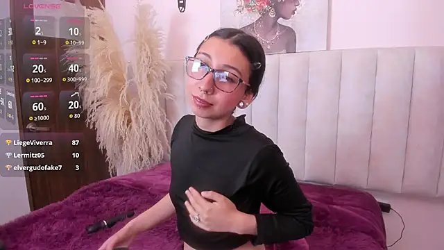 Isabella Crofts online show from March 21, 2026, 8:19 am