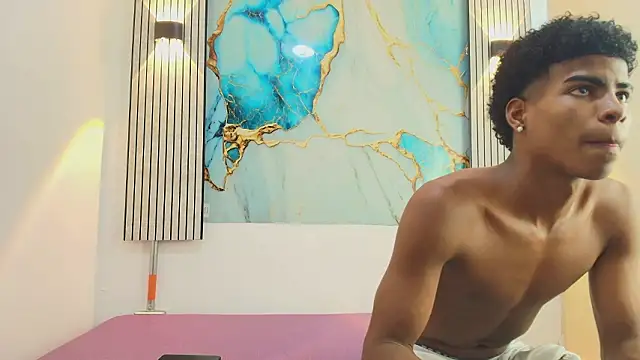 XAVI LEE online show from March 9, 2026, 8:24 pm