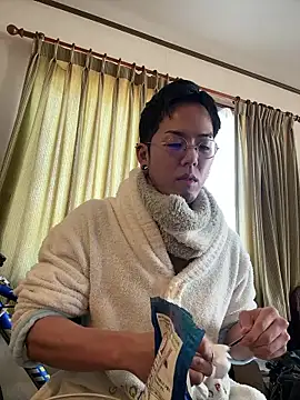 Snapshot of ippei0001 chatting on February 3, 2026, 4:10 am ippei0001 online show from February 3, 2026, 4:10 am