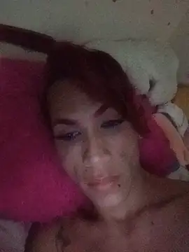 Snapshot of Sthefy_luna131 chatting on July 7, 2026, 3:42 am Sthefy luna131 online show from July 7, 2026, 3:42 am
