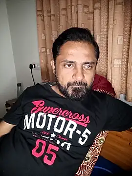 RubyEntity online show from December 15, 2025, 5:28 pm