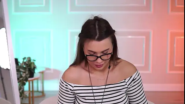 KarinaKokhana online show from November 24, 2025, 9:31 am