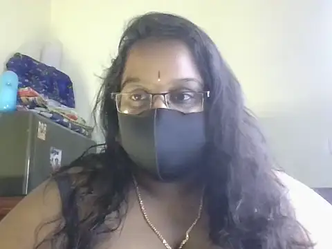 hootypriya online show from July 21, 2026, 3:20 am