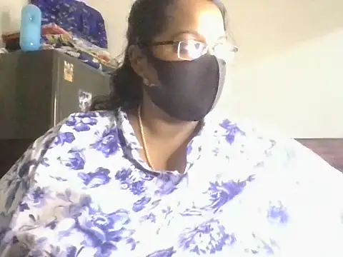 hootypriya online show from July 23, 2026, 2:15 pm