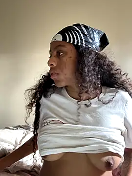 softgirlmedusa online show from November 15, 2025, 6:48 pm