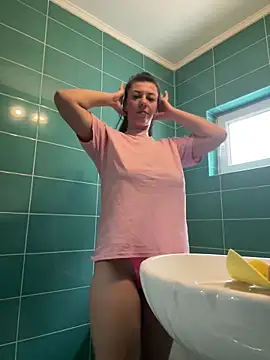 EdaQueen online show from December 14, 2025, 9:36 am