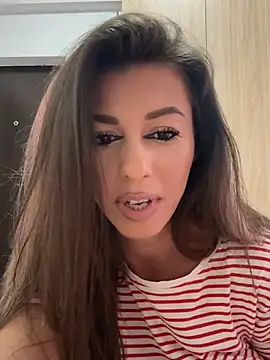 EdaQueen online show from April 8, 2026, 5:35 pm