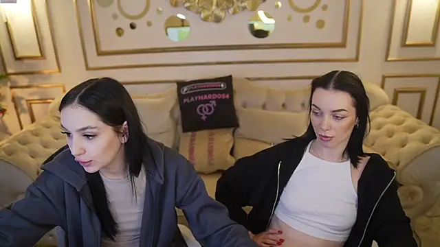 Rita Moon054 online show from April 8, 2026, 10:37 am