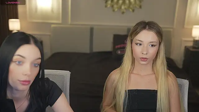 Rita Moon054 online show from April 24, 2026, 11:01 am