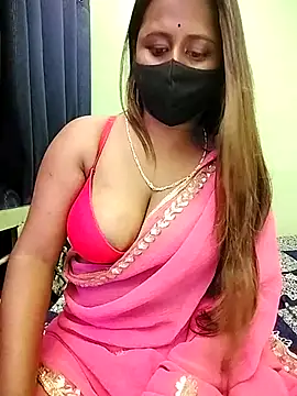 Snapshot of LoveLy-Soneya chatting on March 26, 2026, 12:11 pm LoveLy-Soneya online show from March 26, 2026, 12:11 pm