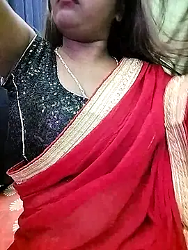 Snapshot of LoveLy-Soneya chatting on April 4, 2026, 9:01 pm LoveLy-Soneya online show from April 4, 2026, 9:01 pm