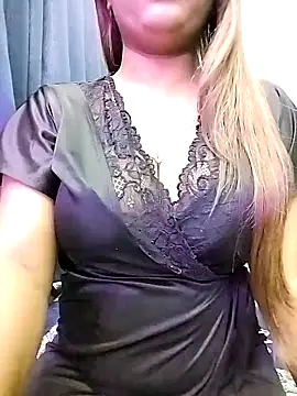 Snapshot of LoveLy-Soneya chatting on April 7, 2026, 7:20 am LoveLy-Soneya online show from April 7, 2026, 7:20 am