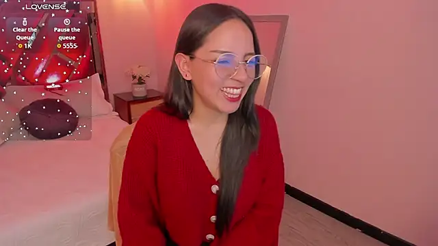 Kittyy patitas suaves online show from January 9, 2026, 2:25 am