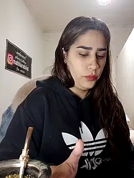 nahiarabiel33 online show from June 30, 2026, 7:48 pm
