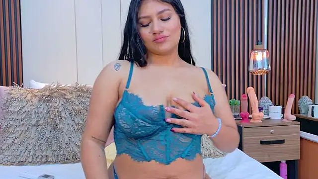 ValeriaMonet online show from December 15, 2025, 8:13 pm