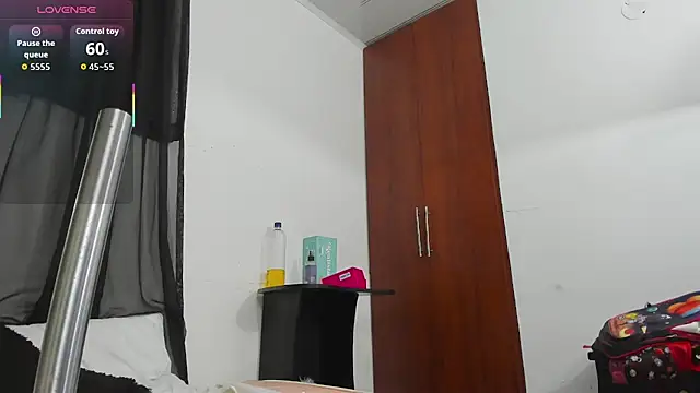 alana-silva online show from March 1, 2026, 4:14 am