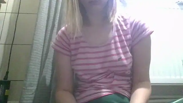 Snapshot of dirty_sasha00 chatting on May 29, 2026, 2:42 am dirty sasha00 online show from May 29, 2026, 2:42 am