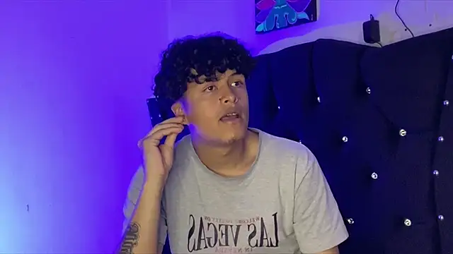 Snapshot of CyrusAndGrase chatting on January 10, 2026, 9:05 pm CyrusAndGrase online show from January 10, 2026, 9:05 pm