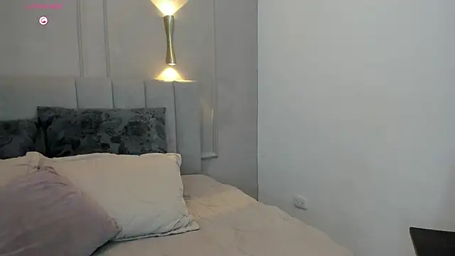 Snapshot of annie__20 chatting on January 7, 2026, 12:07 pm annie 20 online show from January 7, 2026, 12:07 pm