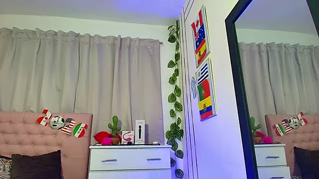 Lulu swarts online show from July 19, 2026, 1:42 am