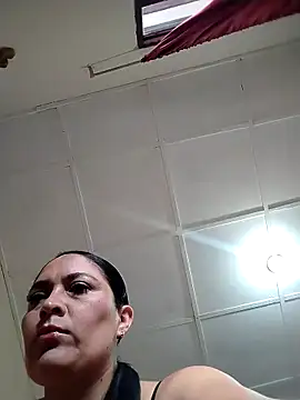 CatleyaSmith online show from March 10, 2026, 7:52 pm