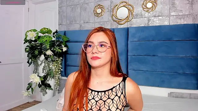 SaraAlvarezx online show from June 2, 2026, 2:57 am