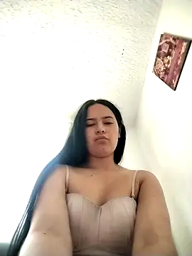 Snapshot of Zoe_Raven11 chatting on April 6, 2026, 3:02 pm Zoe Raven11 online show from April 6, 2026, 3:02 pm