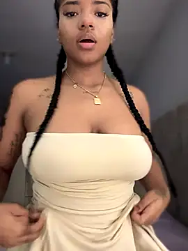 Irishottt online show from November 17, 2025, 10:26 pm