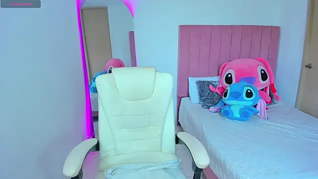 Janettcruz online show from March 31, 2026, 5:46 pm