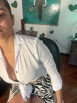 alisaa jhons1 online show from February 12, 2026, 10:27 pm