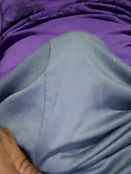 Snapshot of Alvaroz1992 chatting on November 23, 2025, 8:41 pm Alvaroz1992 online show from November 23, 2025, 8:41 pm