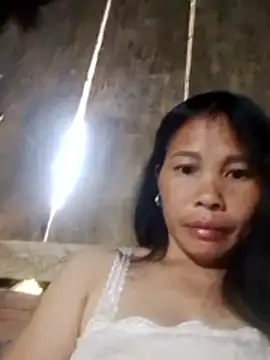 Snapshot of Ana_hoa chatting on April 4, 2026, 12:31 am Ana hoa online show from April 4, 2026, 12:31 am