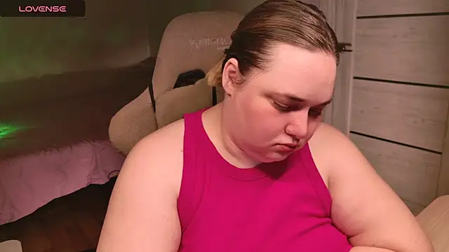 Snapshot of Yes_senia chatting on December 3, 2025, 12:29 am Yes senia online show from December 3, 2025, 12:29 am