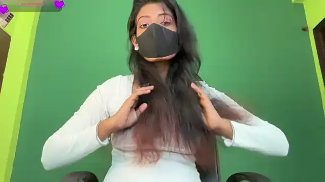 classy kritii online show from November 13, 2025, 7:40 am