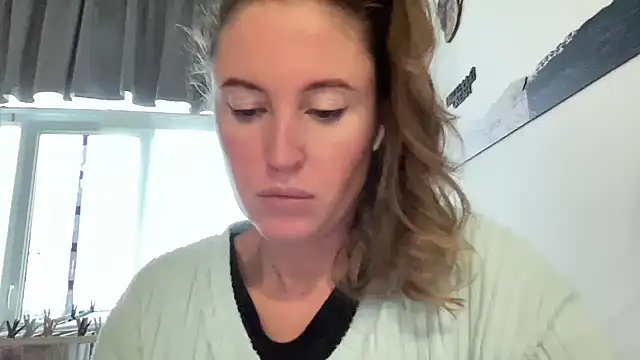 Snapshot of Ameli8 chatting on December 20, 2025, 12:12 pm Ameli8 online show from December 20, 2025, 12:12 pm