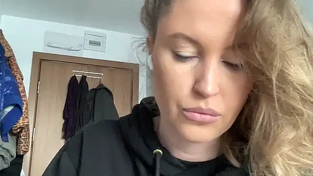 Ameli8 online show from February 15, 2026, 10:47 am