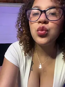 Lolavenezia online show from February 19, 2026, 1:51 pm