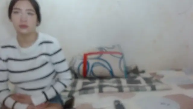 the breasts of desir  online show from November 9, 2025, 1:42 pm