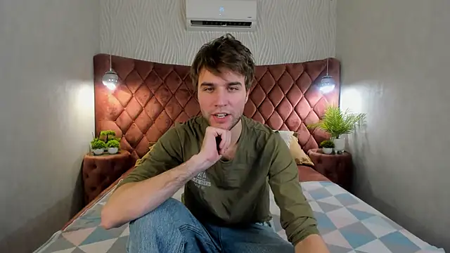 JonnahHell online show from November 9, 2025, 1:42 pm