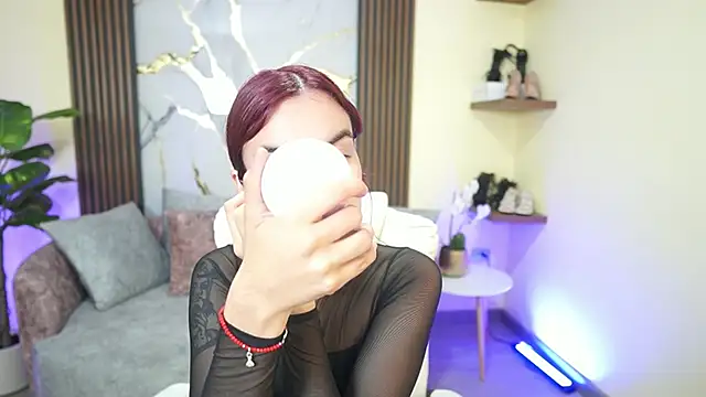 Snapshot of TessaaFox chatting on January 13, 2026, 11:48 am TessaaFox online show from January 13, 2026, 11:48 am