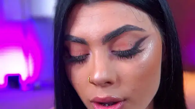 RavennaDArcy online show from January 14, 2026, 7:30 pm