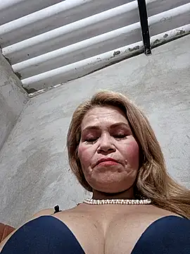 Snapshot of dirty_mother3 chatting on January 10, 2026, 2:02 am dirty mother3 online show from January 10, 2026, 2:02 am