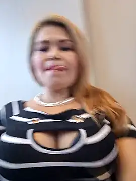 Snapshot of dirty_mother3 chatting on January 12, 2026, 10:37 pm dirty mother3 online show from January 12, 2026, 10:37 pm