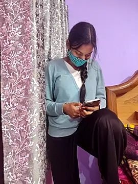 Student12th online show from November 26, 2025, 5:03 pm