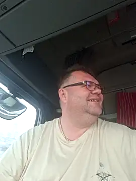 Grase44 online show from November 26, 2025, 3:35 pm