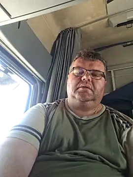 Snapshot of Grase44 chatting on June 8, 2026, 10:59 am Grase44 online show from June 8, 2026, 10:59 am
